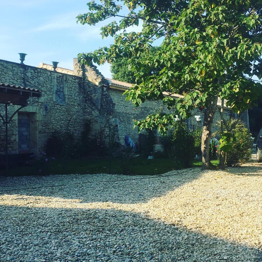 La Maison Blanche A Saint-Yzans-de-Médoc Esterno foto