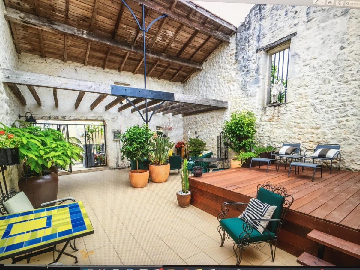 La Maison Blanche A Saint-Yzans-de-Médoc Esterno foto